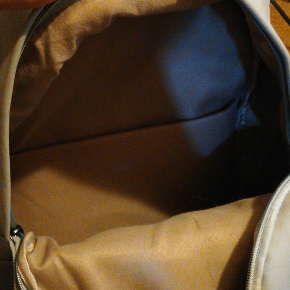 Backpack - Picture 2 of 6